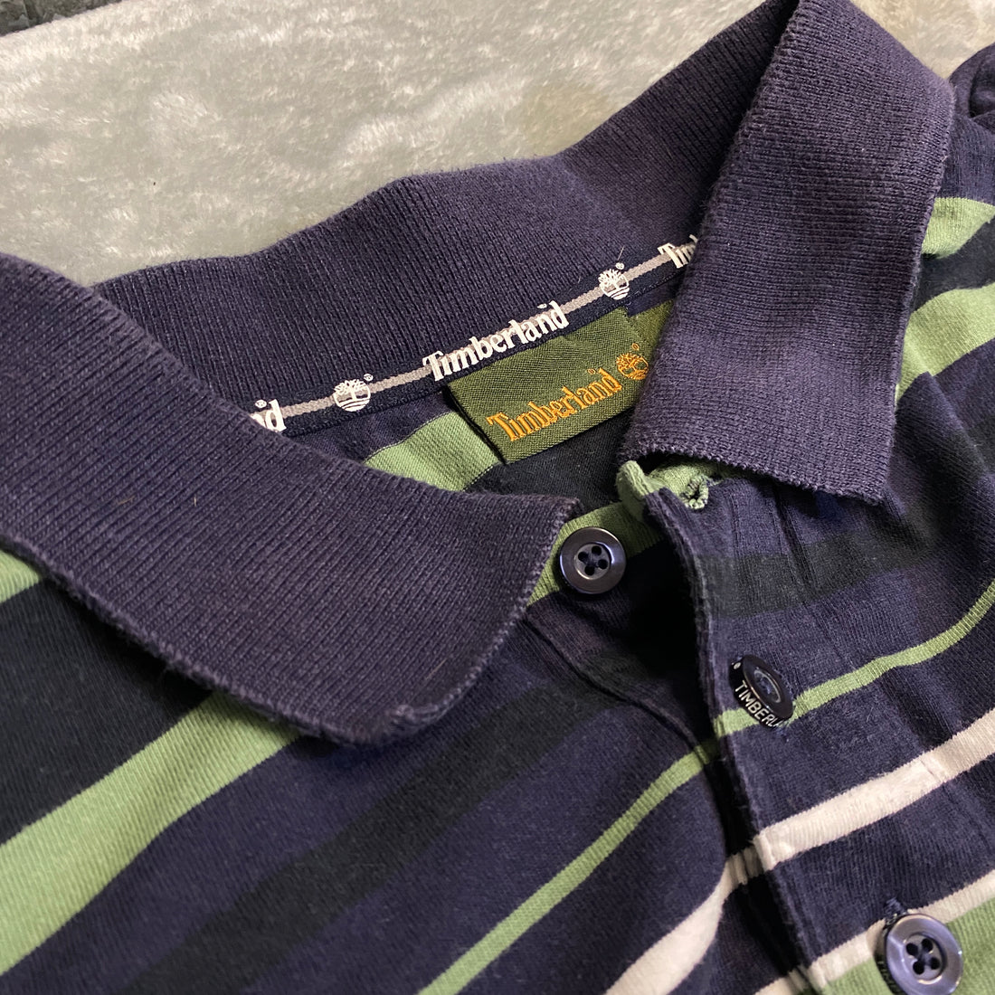 POLO TIMBERLAN VERDE BLANCO Y AZUL MARINO TALLA L