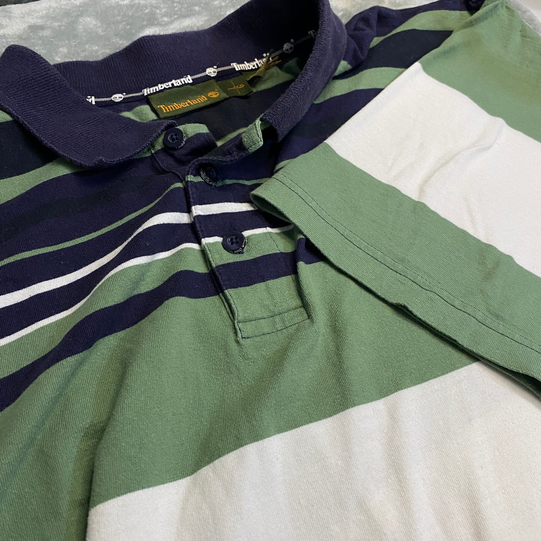 POLO TIMBERLAN VERDE BLANCO Y AZUL MARINO TALLA L