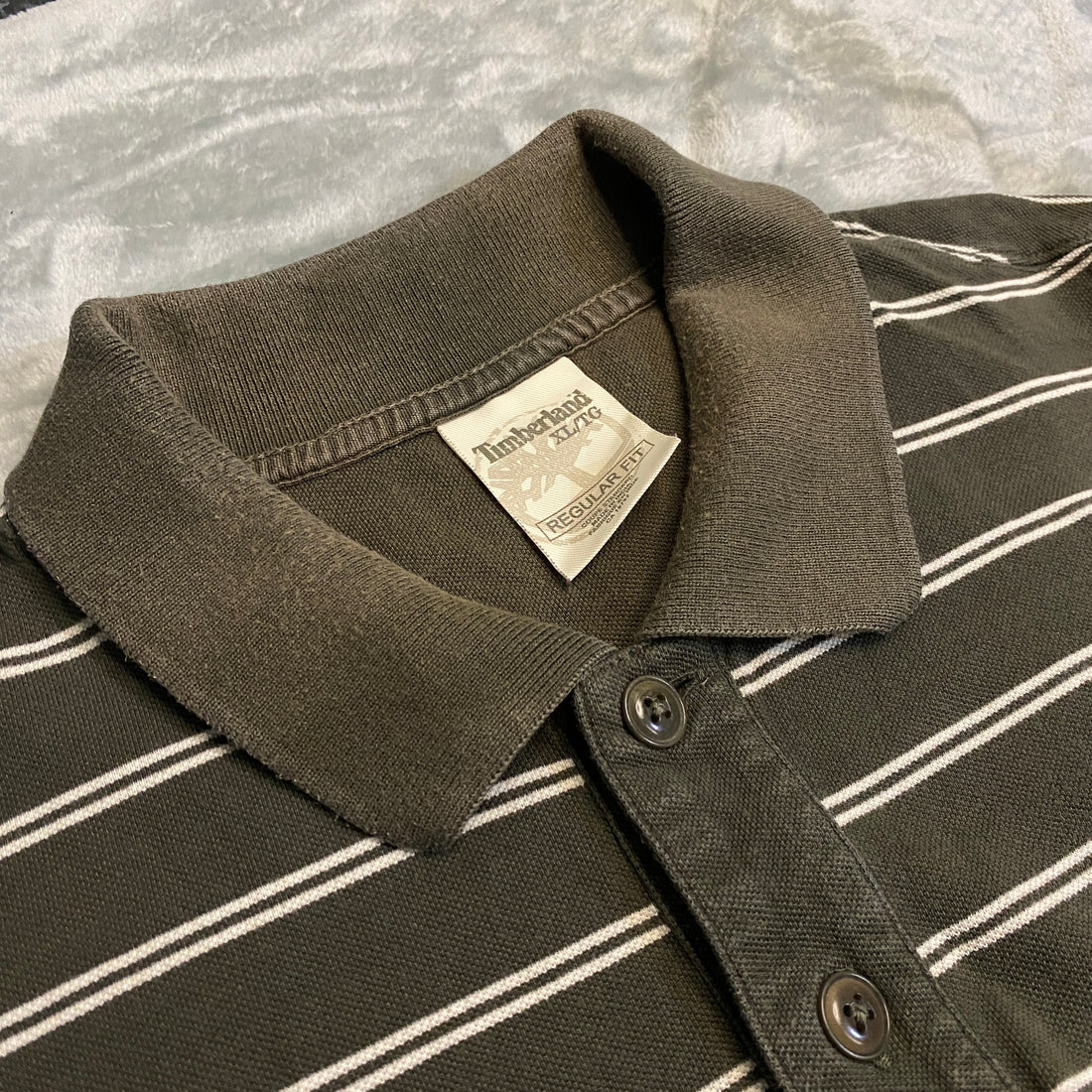 POLO TIMBERLAND RAYAS VERDE OSCURO + BLANCO TALLA XL