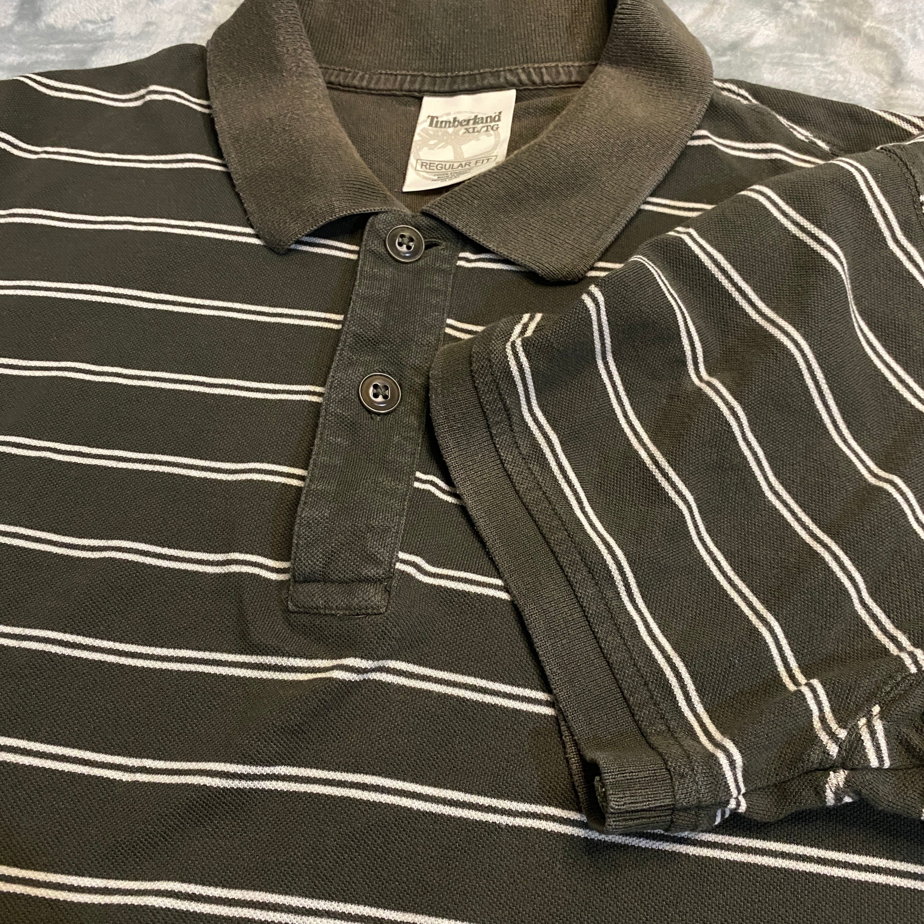 POLO TIMBERLAND RAYAS VERDE OSCURO + BLANCO TALLA XL