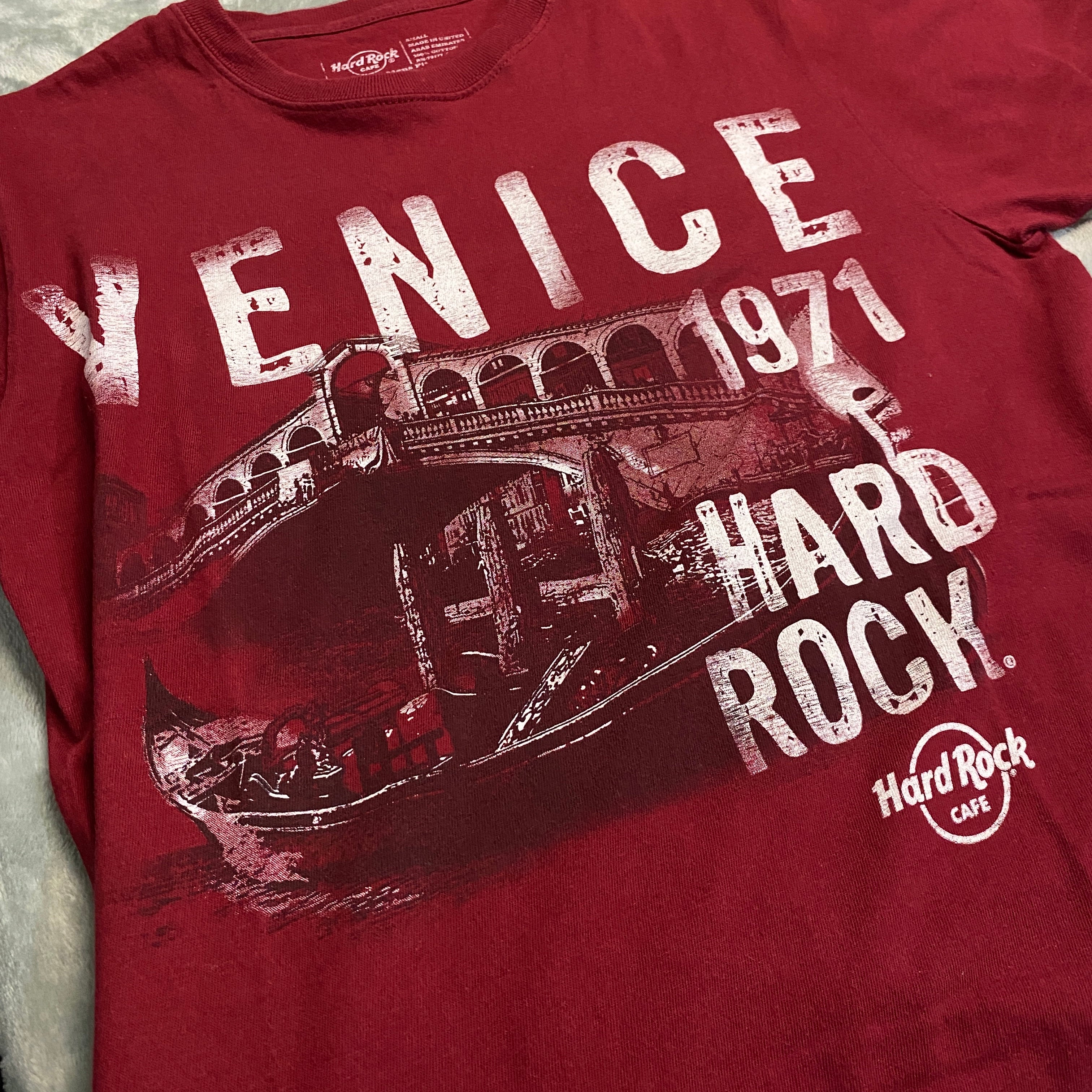 CAMISETA HARD ROCK CAFE VENICE BURDEOS TALLA S (FITS M)
