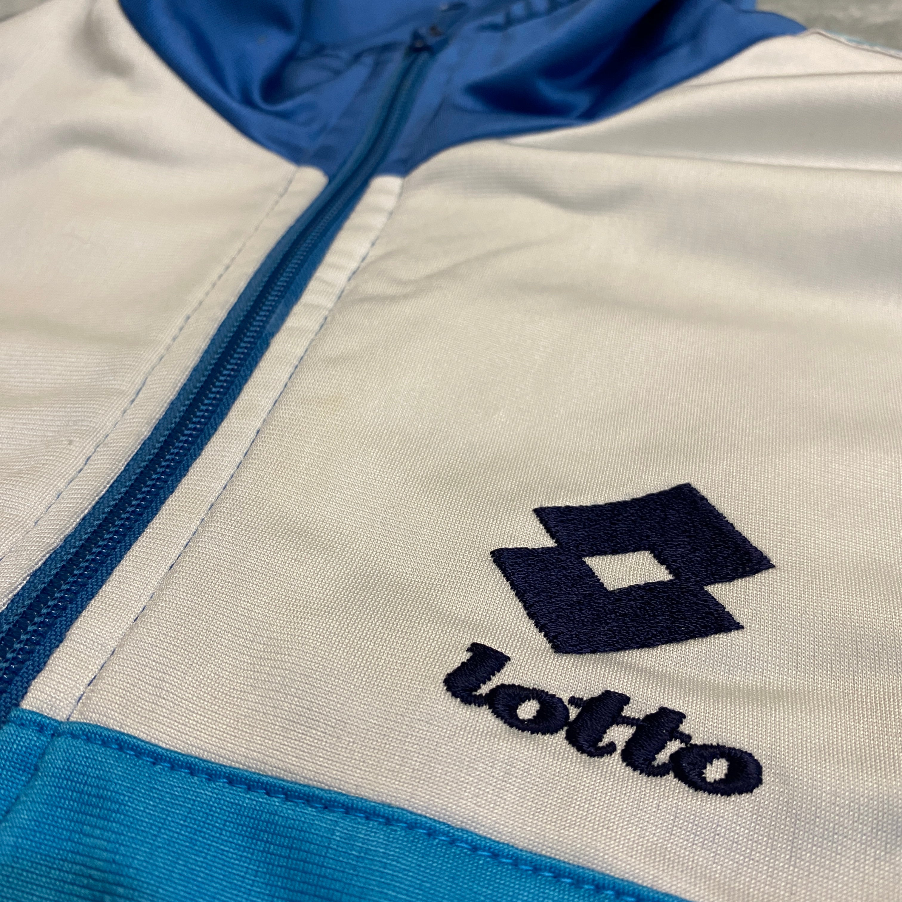 CHAQUETA TRACK LOTTO AZUL Y BLANCO TALLA M