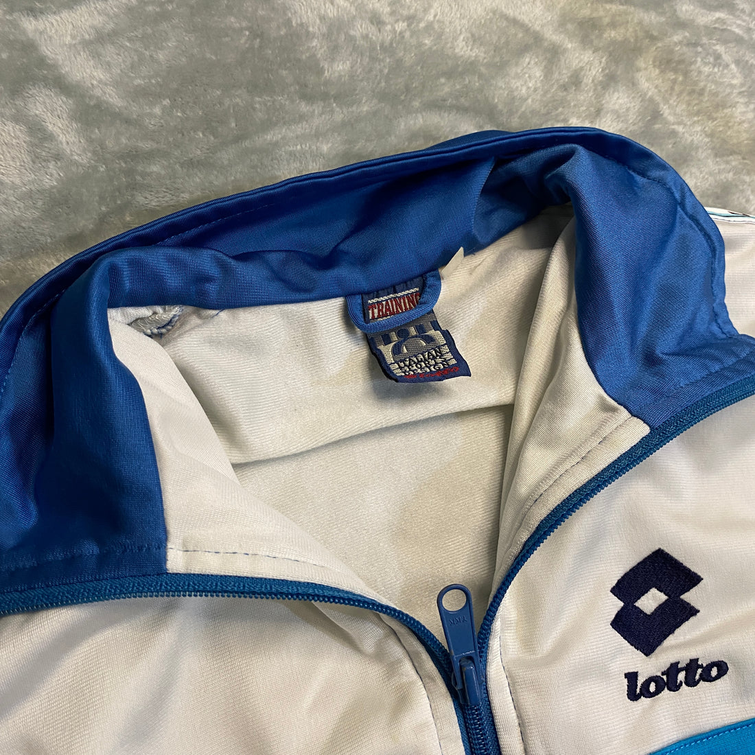 CHAQUETA TRACK LOTTO AZUL Y BLANCO TALLA M