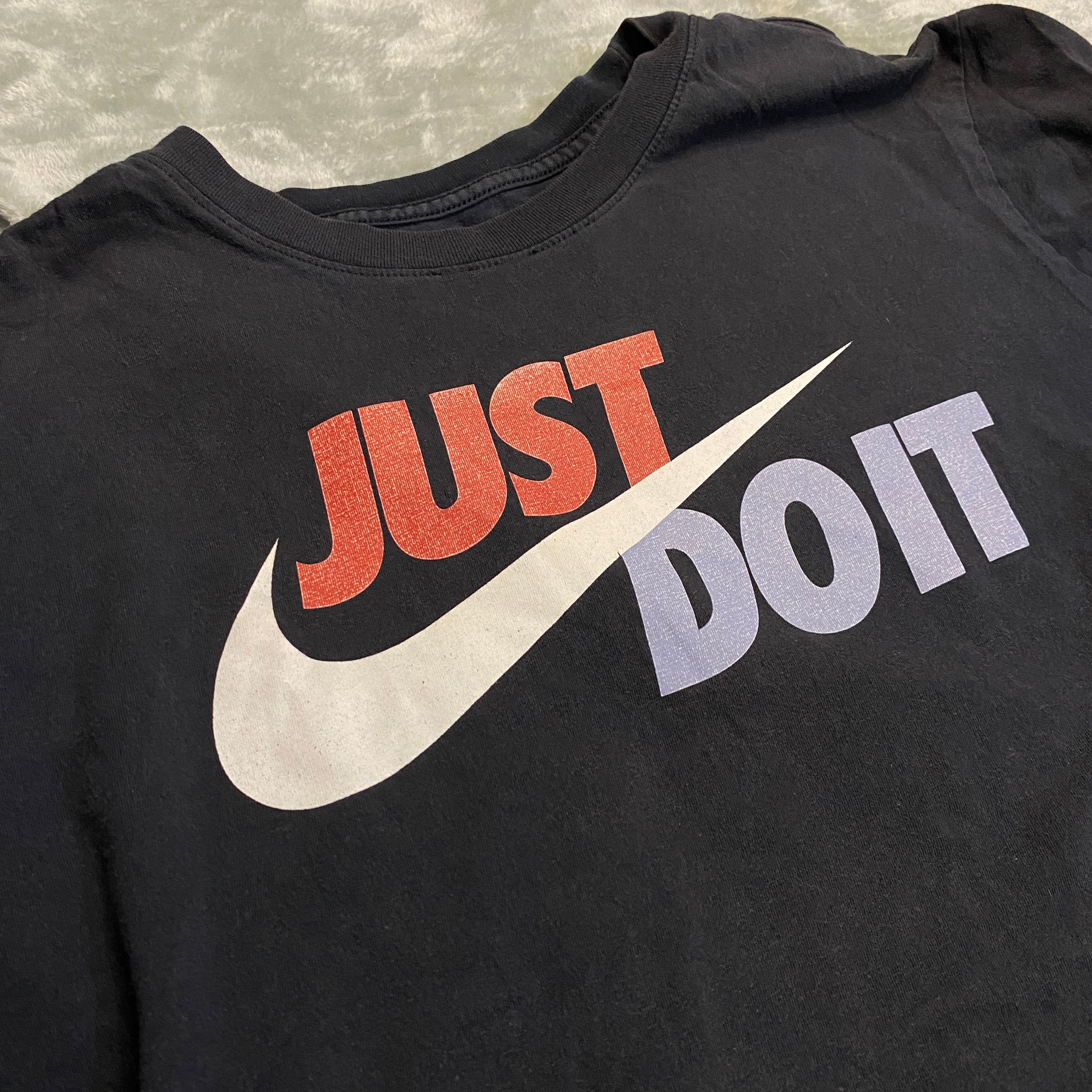 CAMISETA NIKE NEGRO CENIZA TALLA M