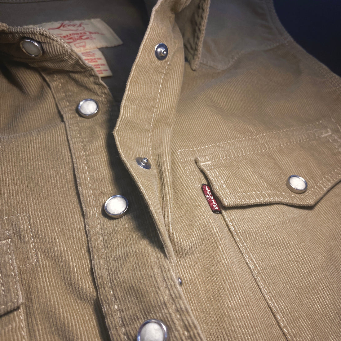 Camisa Levi's Vintage Sin Mangas Pana Verde Caqui