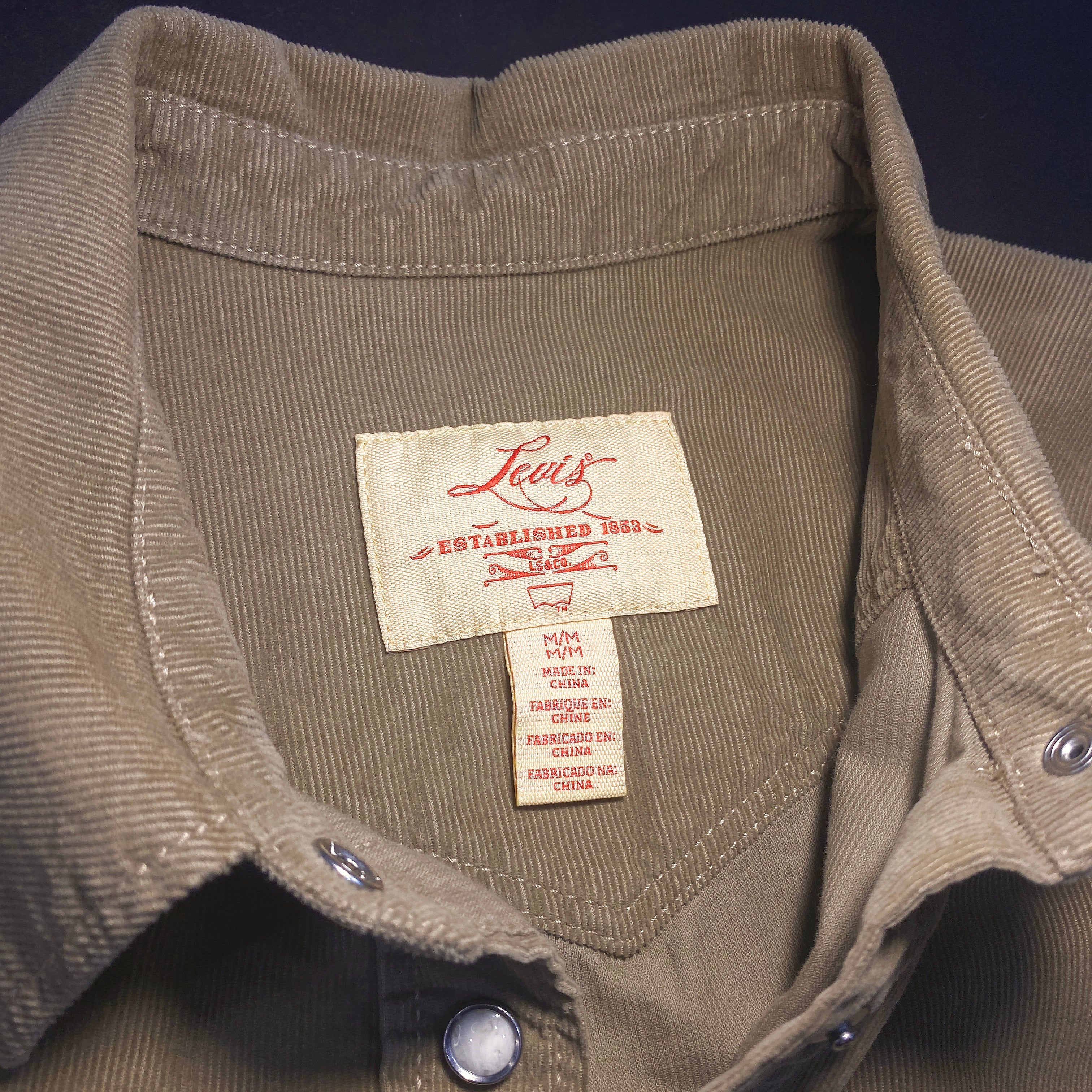 Camisa Levi's Vintage Sin Mangas Pana Verde Caqui