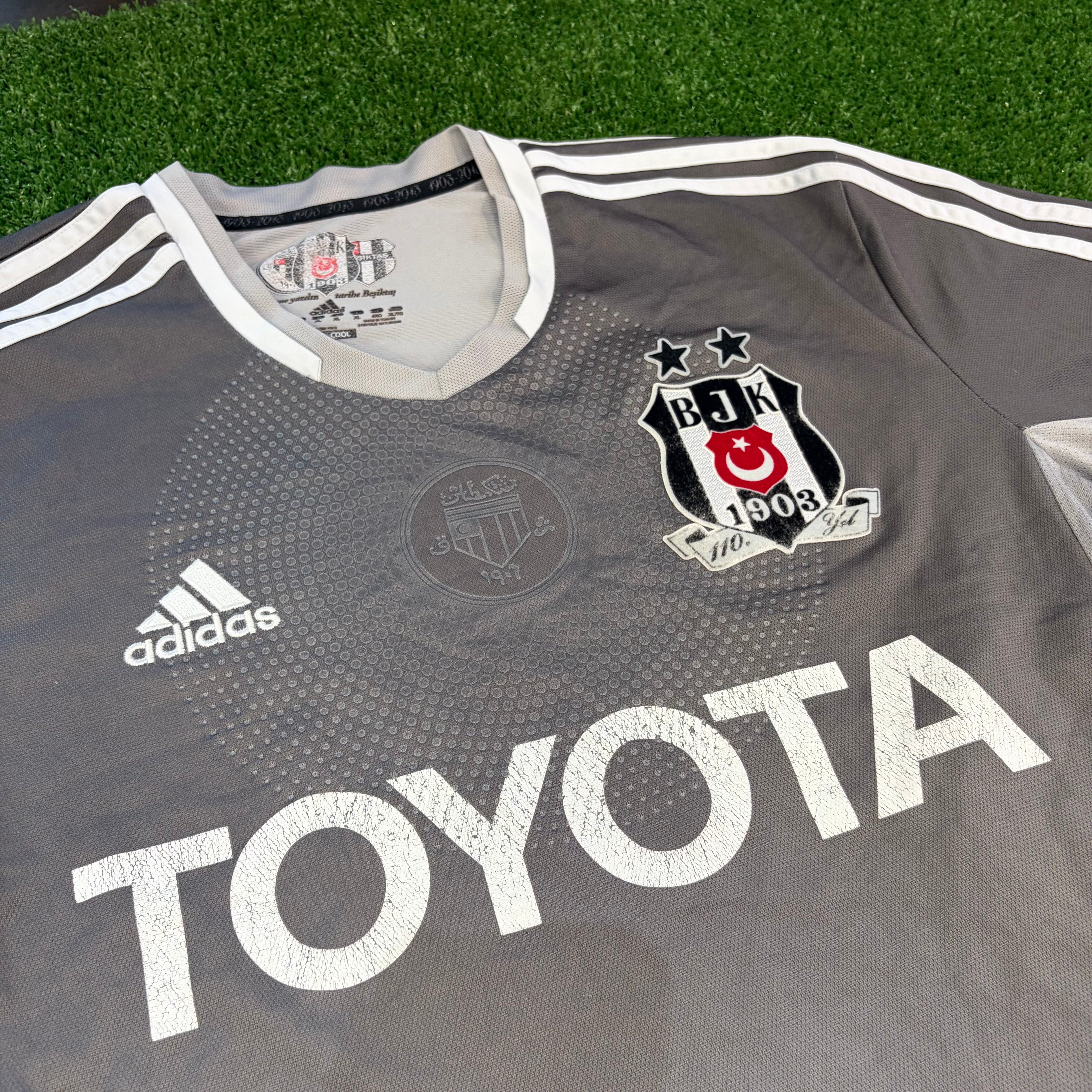 Camiseta Beşiktaş JK 2009-2011