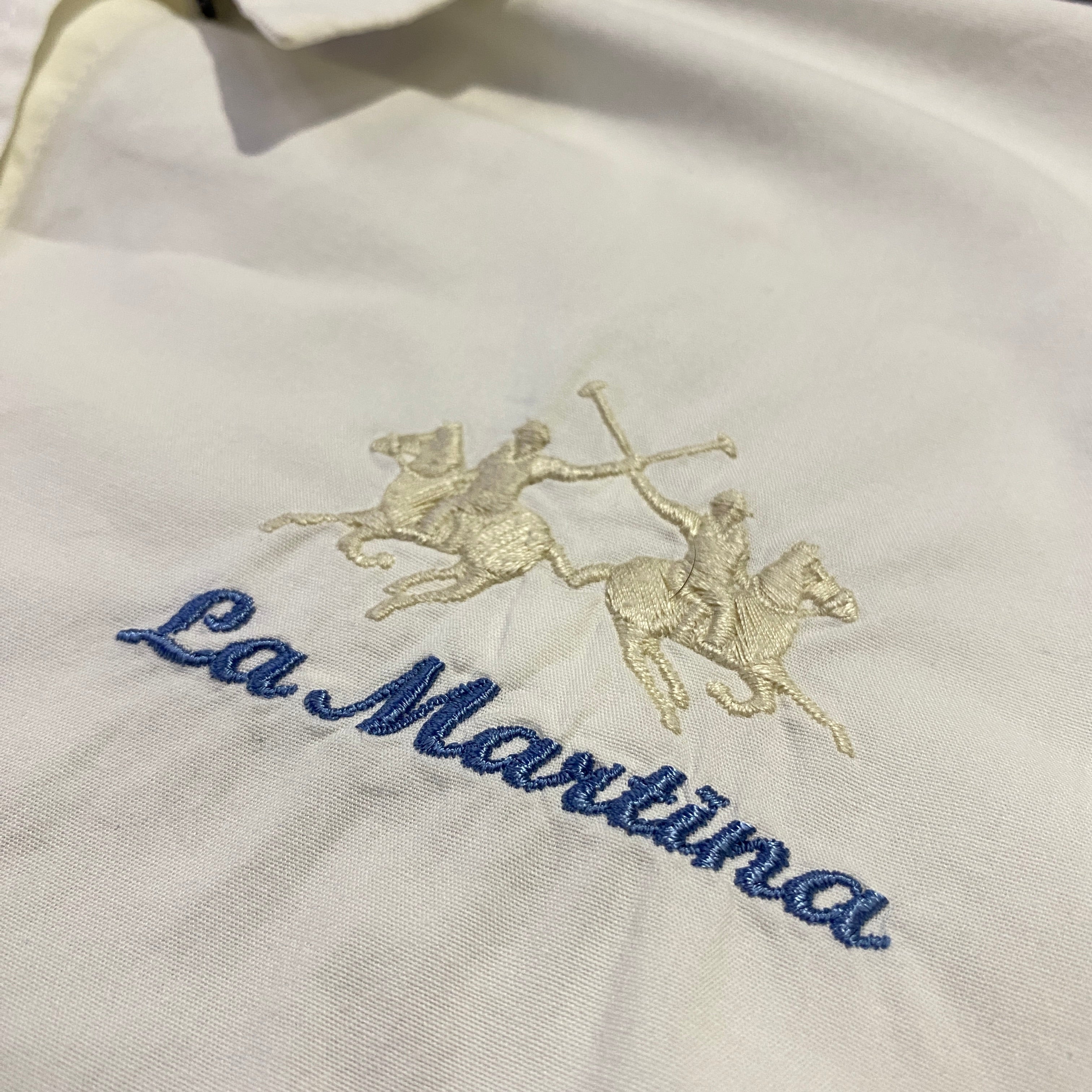 Camisa La Martina blanca bordada - parche codo