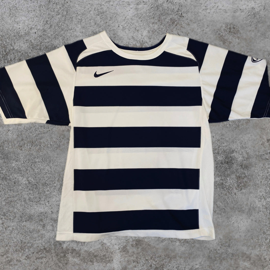Camiseta Nike "Just Do It - Monogram Swoosh"