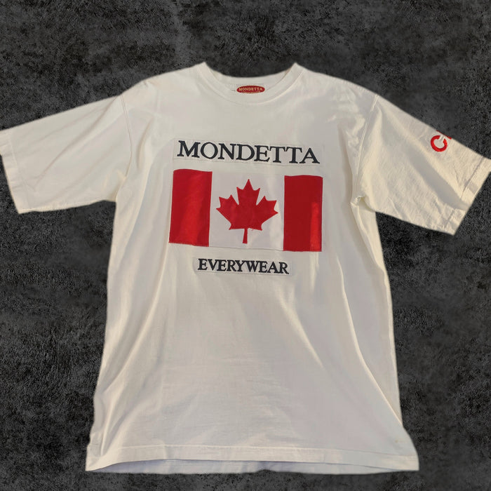 Camiseta Vintage Mondetta "Canada Everywear" Blanca