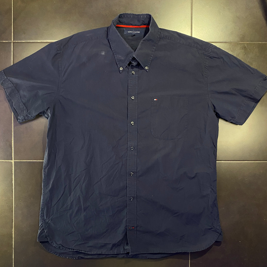 Camisa Tommy Hilfiger azul marino manga corta - frontal