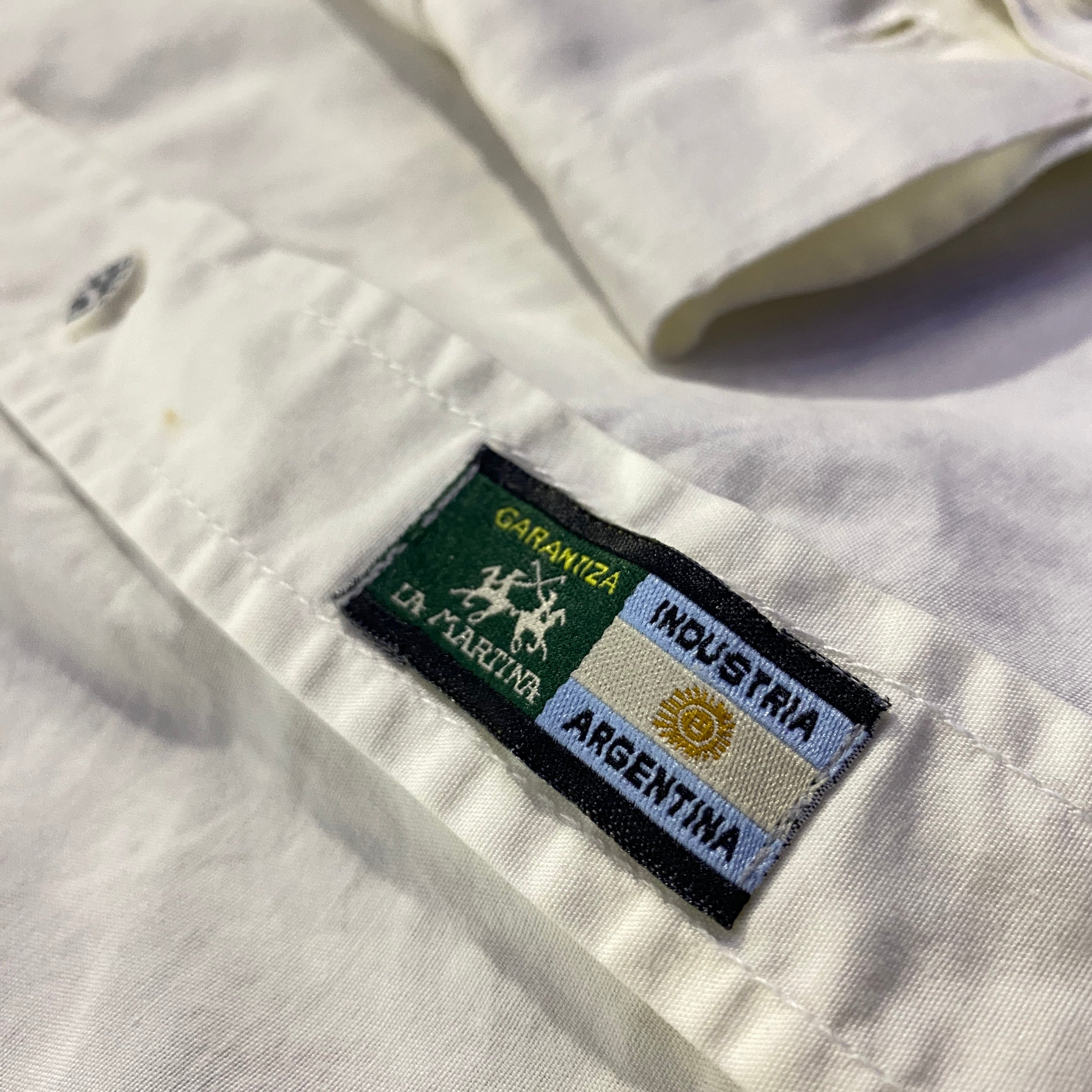 Camisa La Martina blanca bordada - detalle