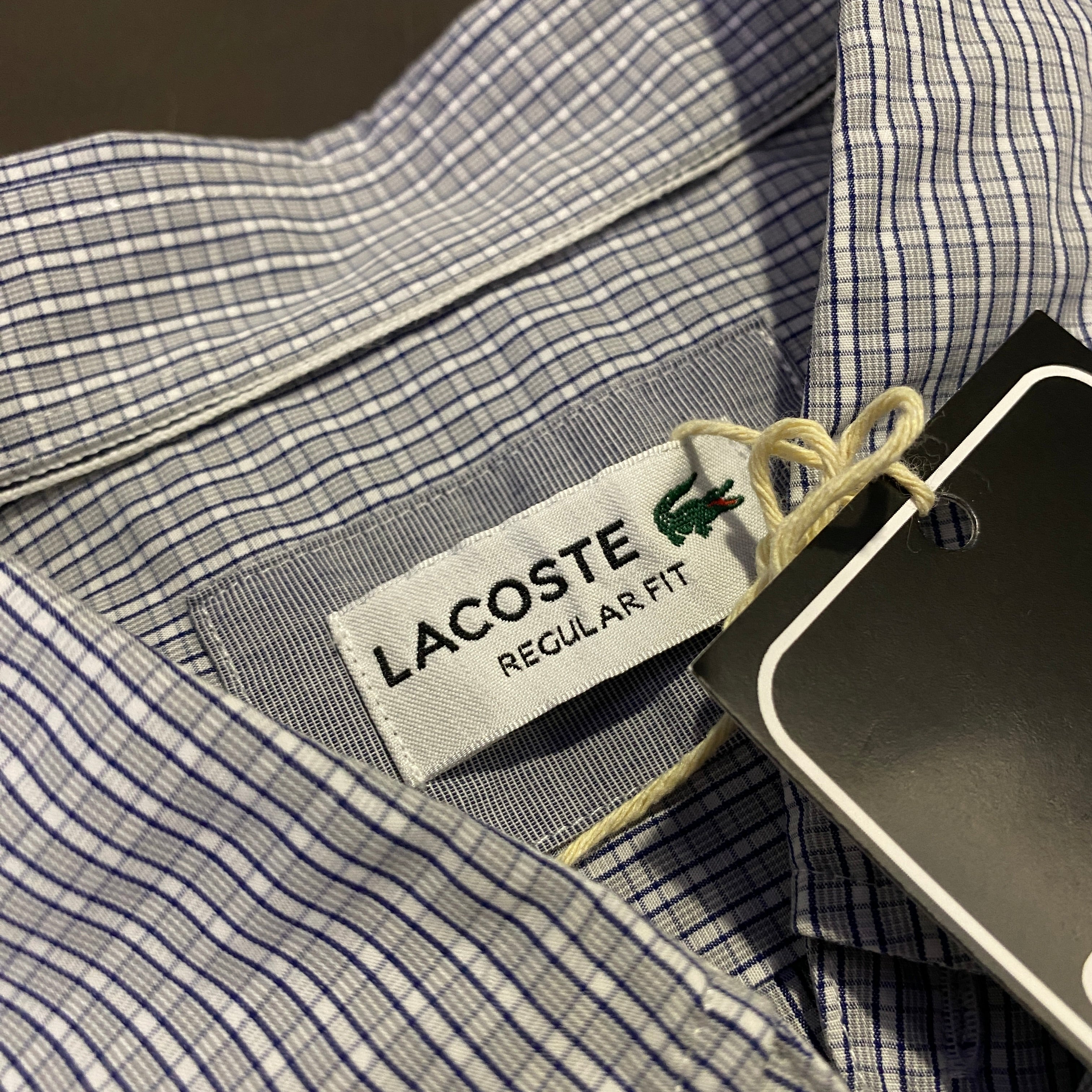 Camisa Lacoste cuadros azul claro - etiqueta
